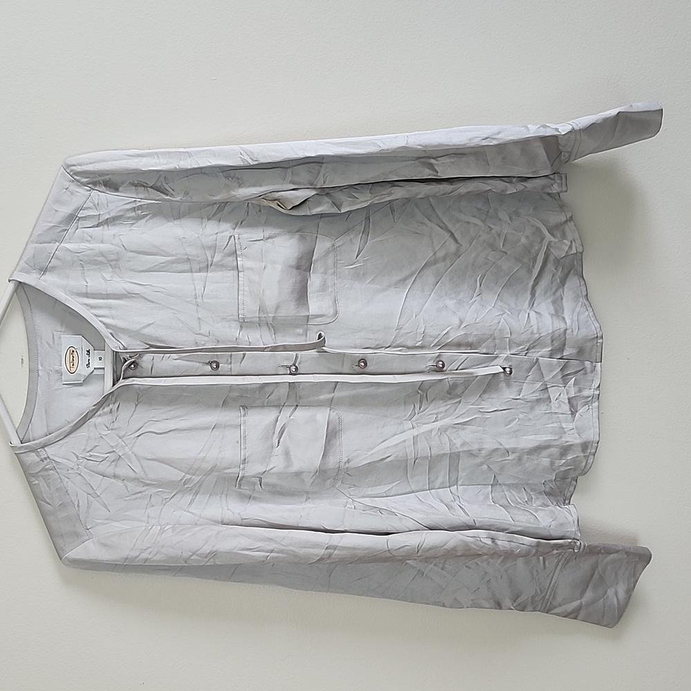 Talbots Light Silver Gray Silk Blouse Womens 10 Pearl Buttons Neck Tie